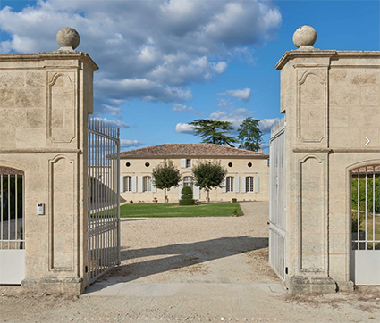 Den kinesiske ejer af Château Milord i Bordeaux, Edwin Cheung, har kombineret vinproduktionen med turistaktiviteter og hoteldrift og går derfor ikke i salgstanker.